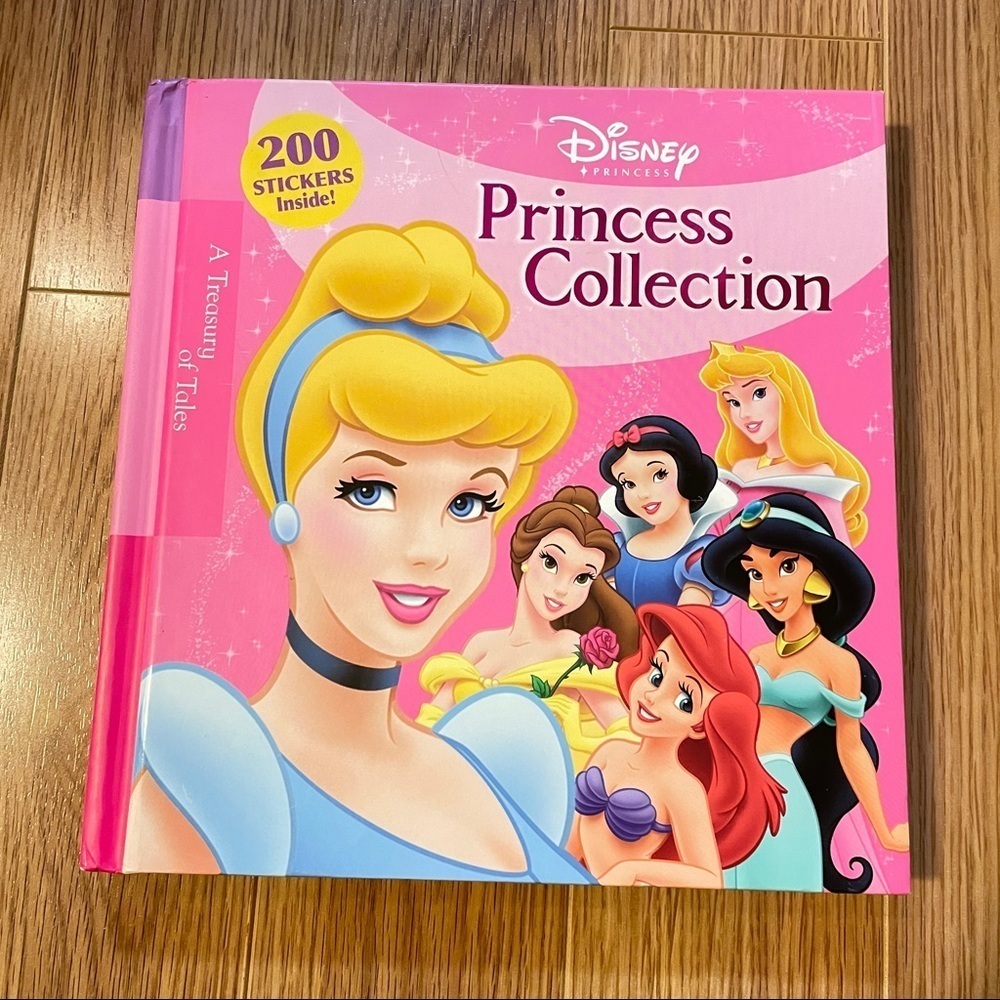 DISNEY  BOOK PRINCESS COLLECTION: A TREASURY OF TALES